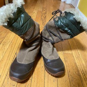 The North Face Women's Size 9.5 Waterproof Snow boots